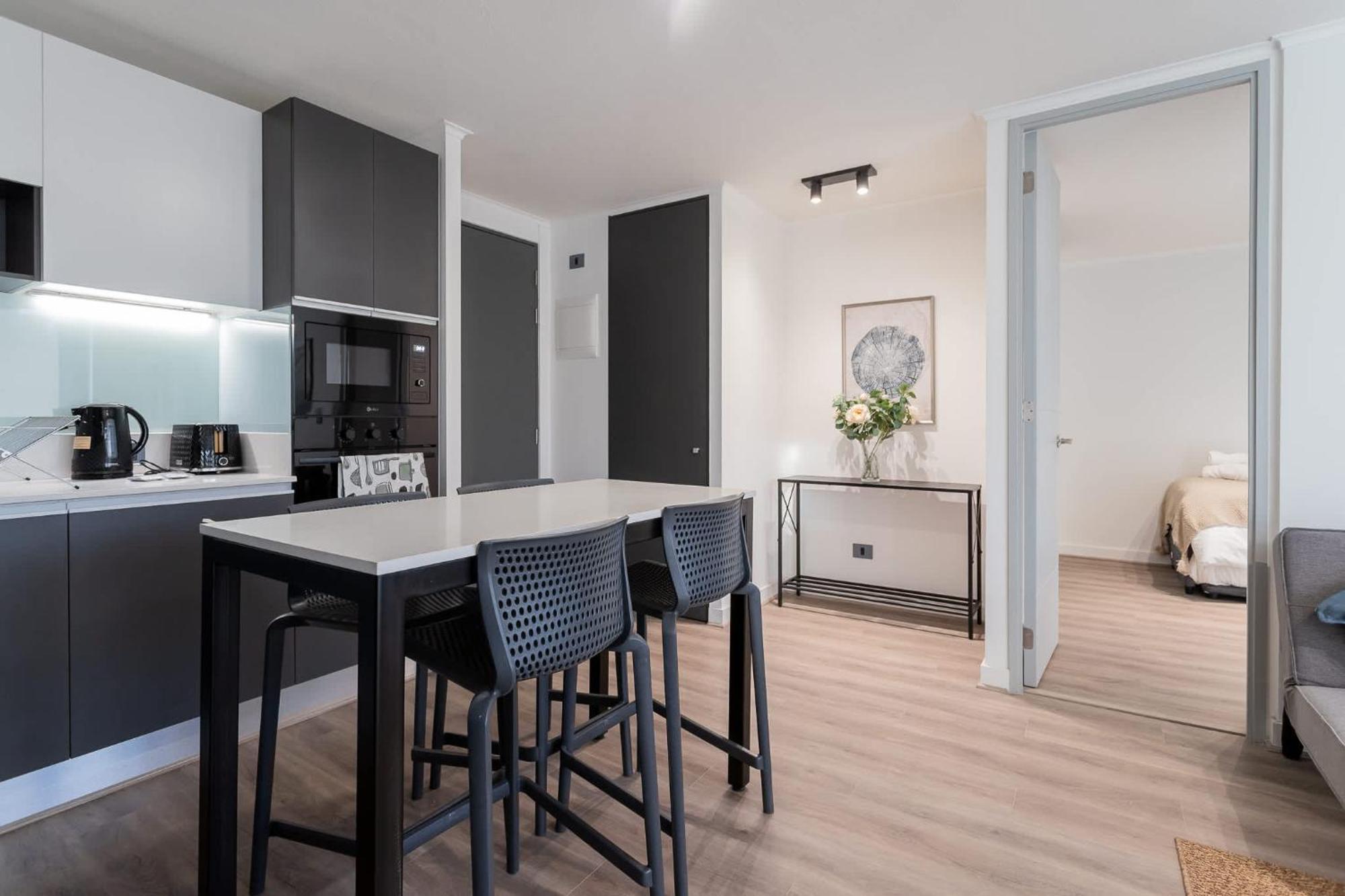 Explore Providencia From Our Sleek 2br Apartamento