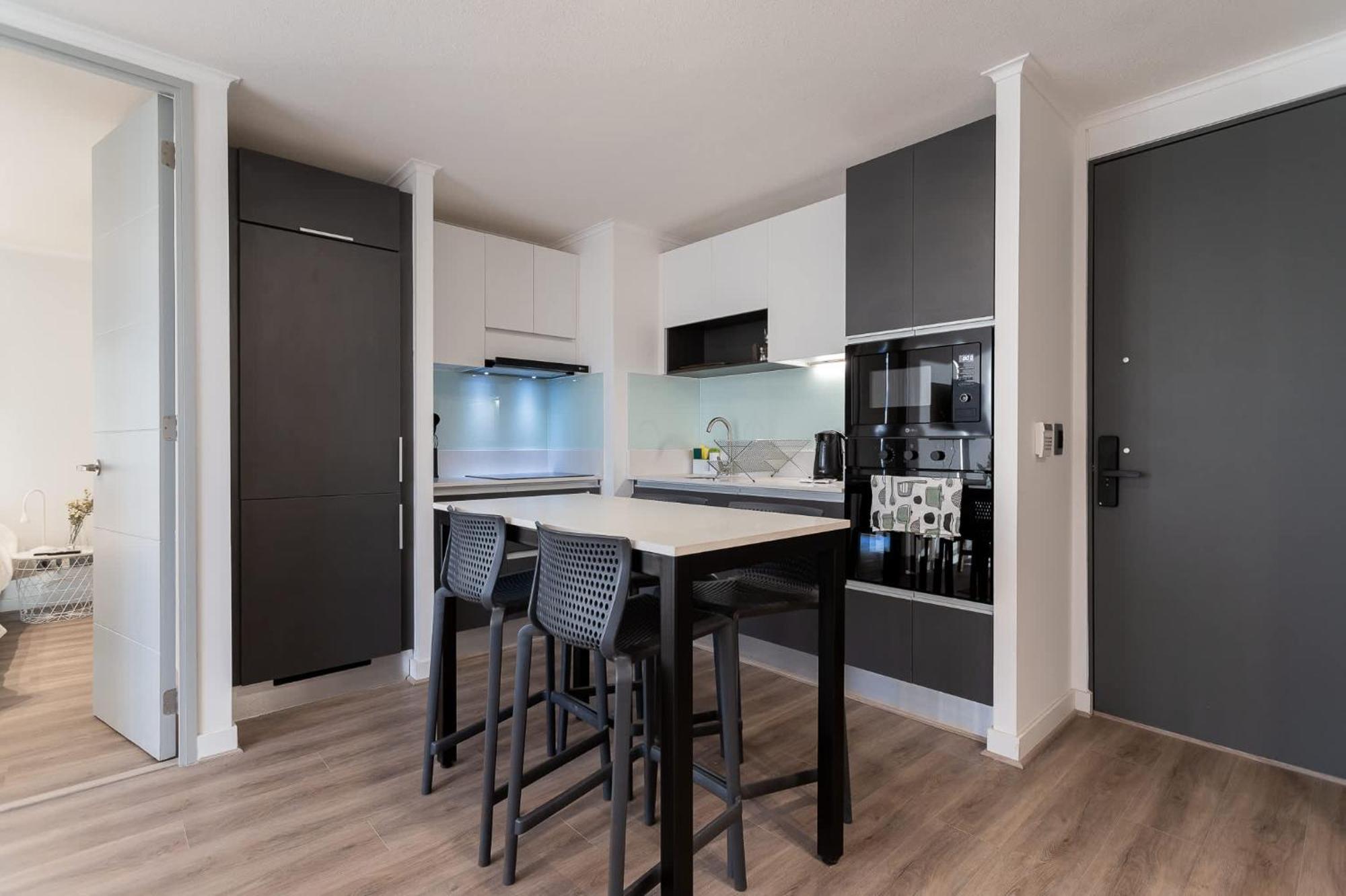 Explore Providencia From Our Sleek 2br *